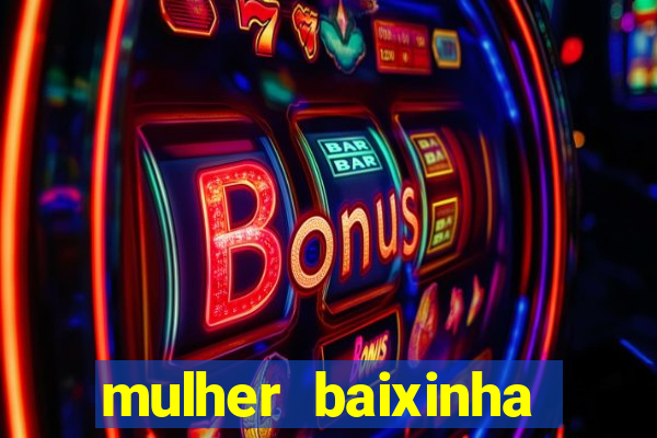 mulher baixinha transando com homens altos