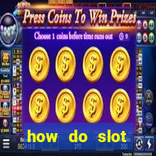 how do slot machines pay out