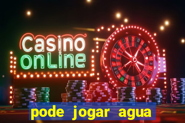 pode jogar agua quente no vaso